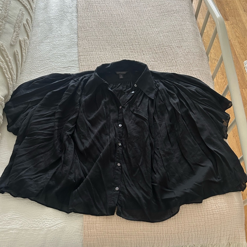 Banana Republic Charcoal Button-Up Blouse